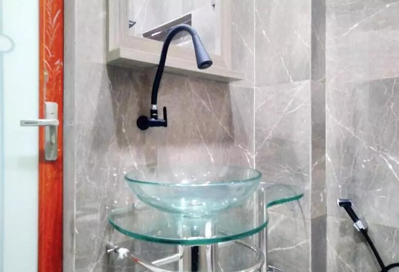 ホテル Shiva Home Syariah Redpartner Near Alun Alun Tegal