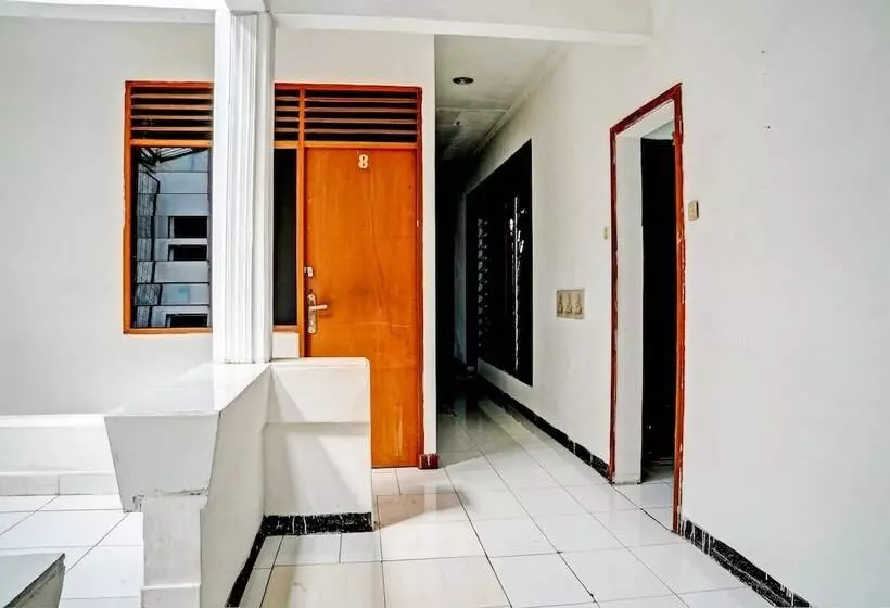 هتل Spot On 93475 Garuda Homestay Syariah
