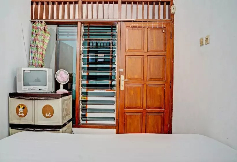 هتل Spot On 93475 Garuda Homestay Syariah