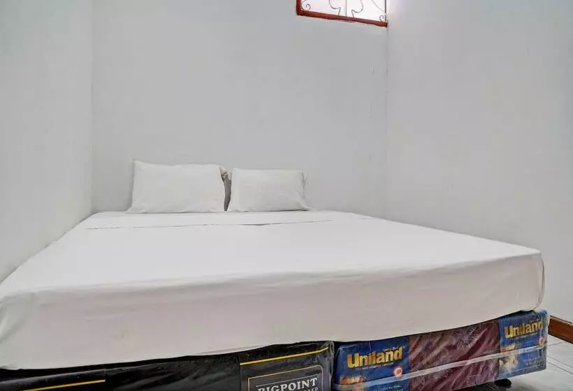 هتل Spot On 93475 Garuda Homestay Syariah