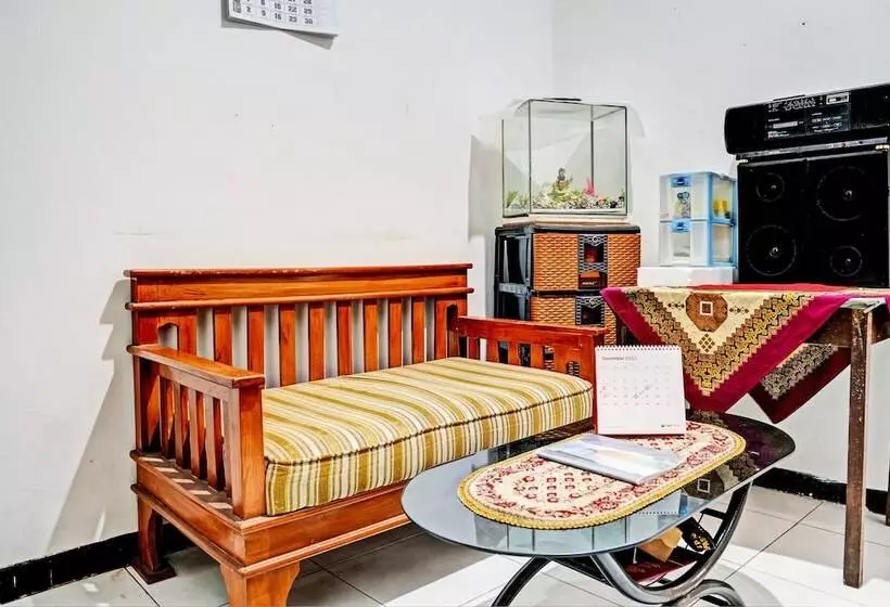 هتل Spot On 93475 Garuda Homestay Syariah