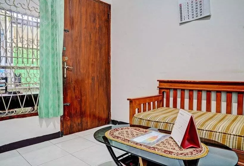 هتل Spot On 93475 Garuda Homestay Syariah