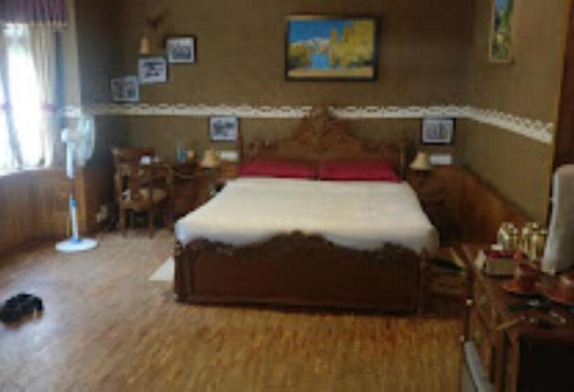 Hotel The Himalayan Village Kullu