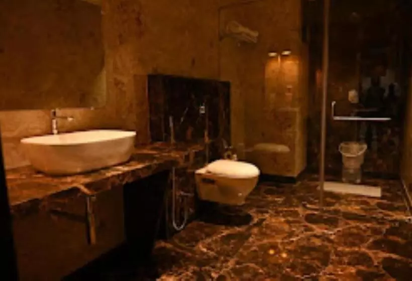 Hotel The Orion Junagarh