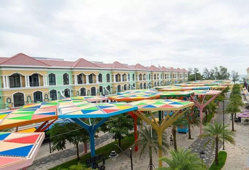 هتل Tropical Bay Grand World Phu Quoc