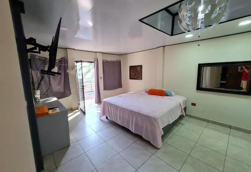 هتل Villa Sol
