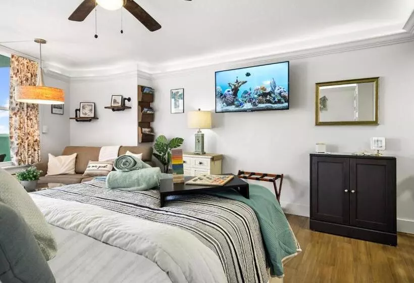 Open For 2025 Speedweeks Daytona 500   Beachfront Studio   Private Balcony With Ocean View   Pool