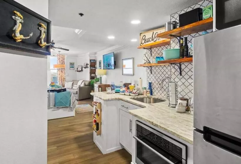 Open For 2025 Speedweeks Daytona 500   Beachfront Studio   Private Balcony With Ocean View   Pool