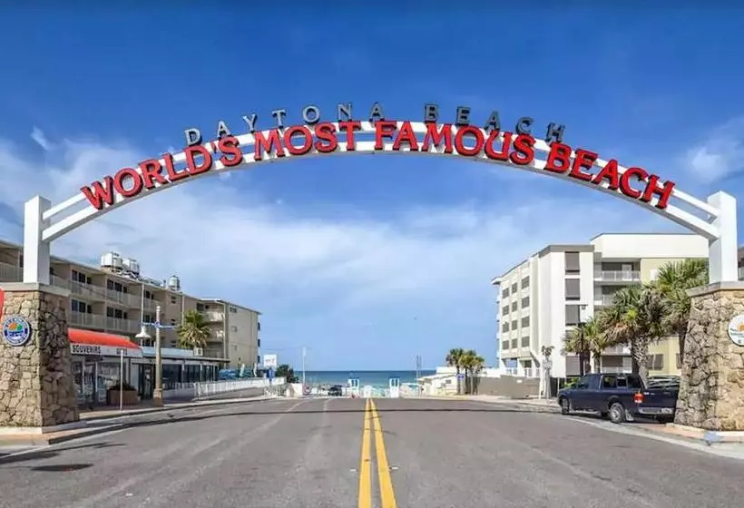 Open For 2025 Speedweeks Daytona 500   Beachfront Studio   Private Balcony With Ocean View   Pool