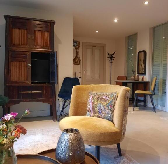 بنسيون Eesergroen Aan Zee