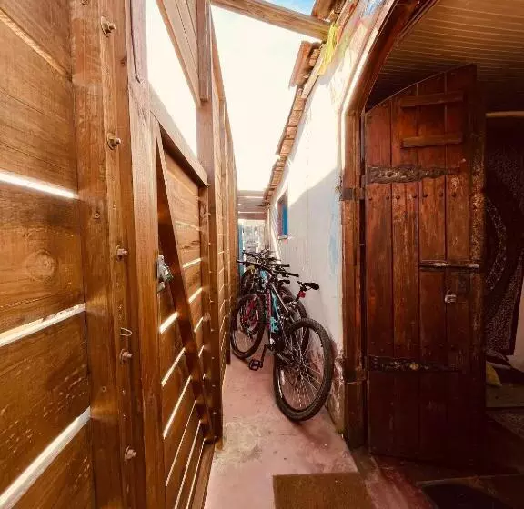 Majatalo Surfhouse Pichilemu