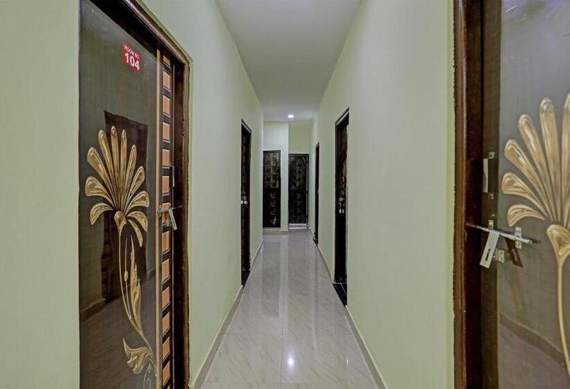 Spot On Hotel Leo Star