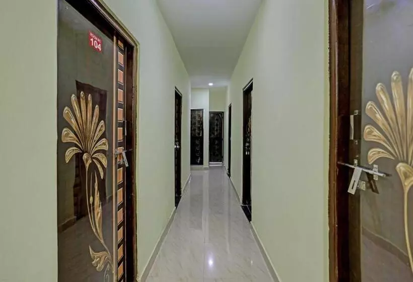 Spot On Hotel Leo Star