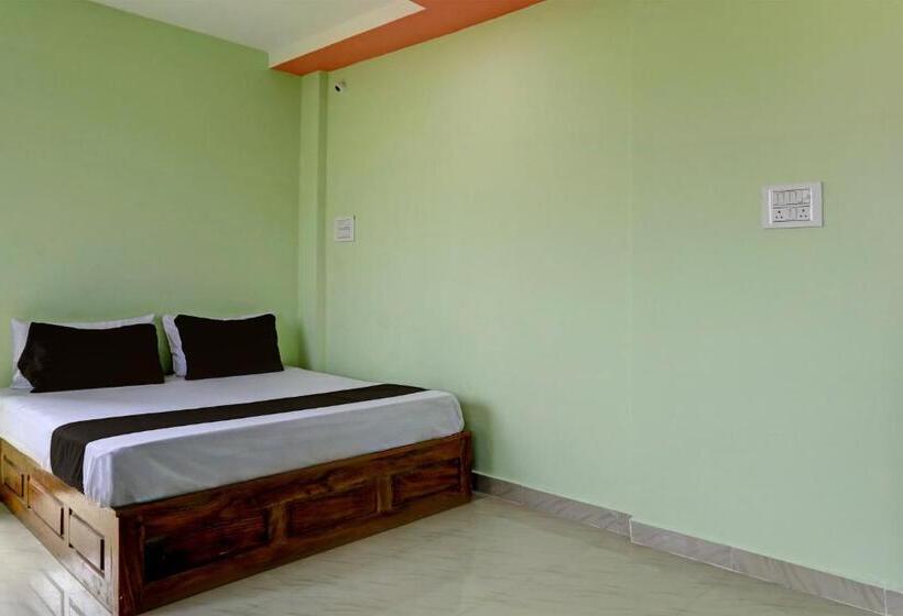 Spot On Hotel Leo Star