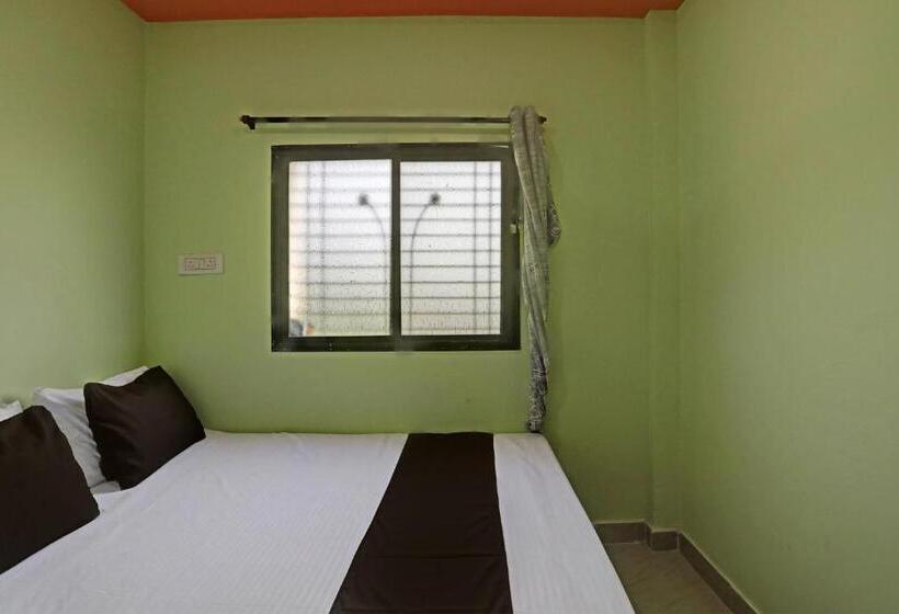 Spot On Hotel Leo Star