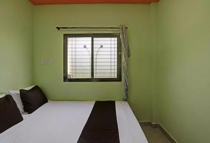 Spot On Hotel Leo Star