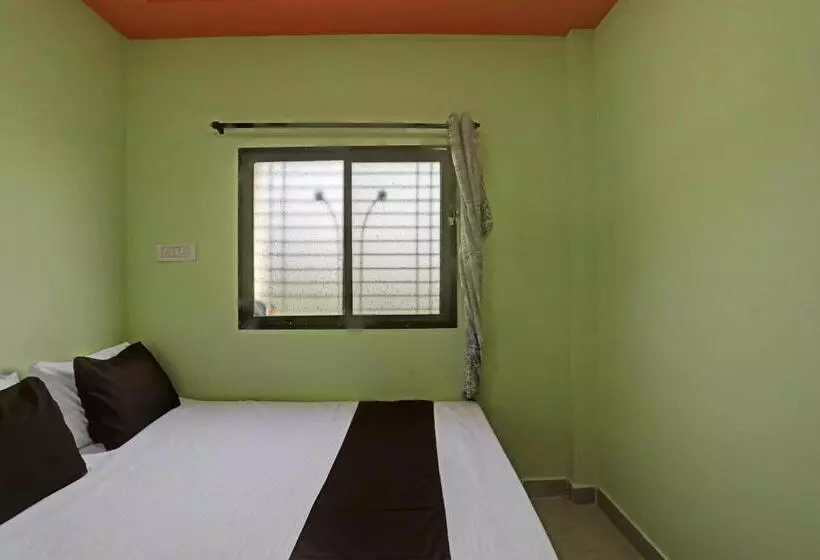 Spot On Hotel Leo Star