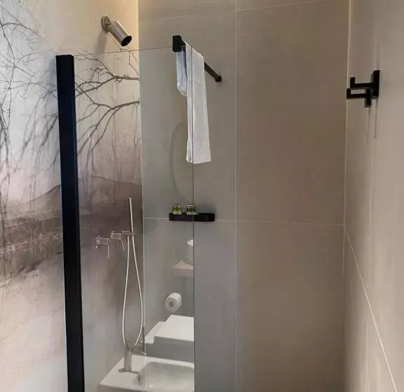 Aamiaismajoitus (B&B) Comàr Suite