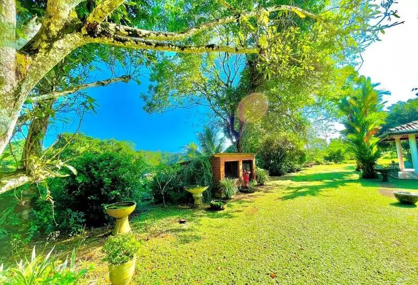 ベッドアンドブレックファースト Villa Du Ciel   Galle