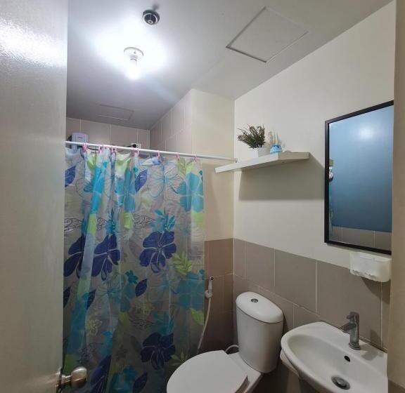 Отель Aaaz Holland Southwood