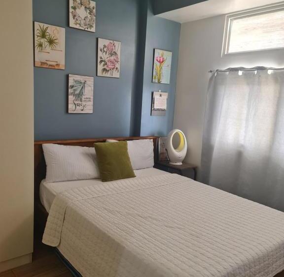 Отель Aaaz Holland Southwood