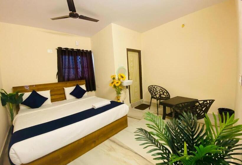 בית מלון כפרי Kp Suites Airport