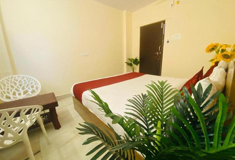 Hotel Kp Suites Airport