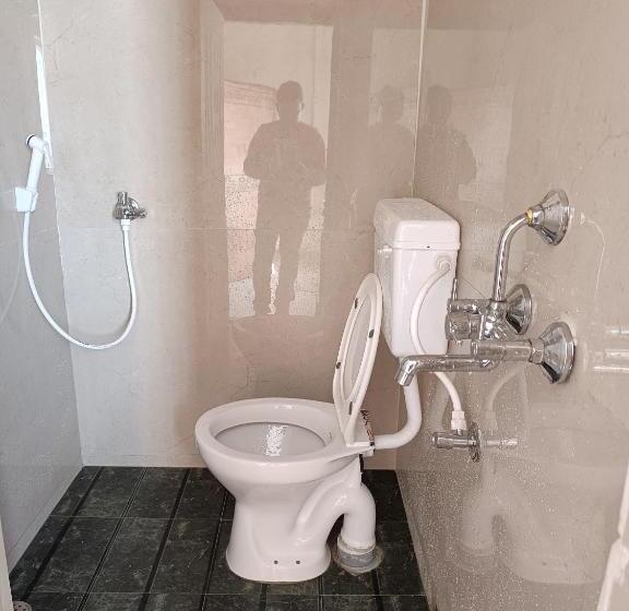 בית מלון כפרי Kp Suites Airport