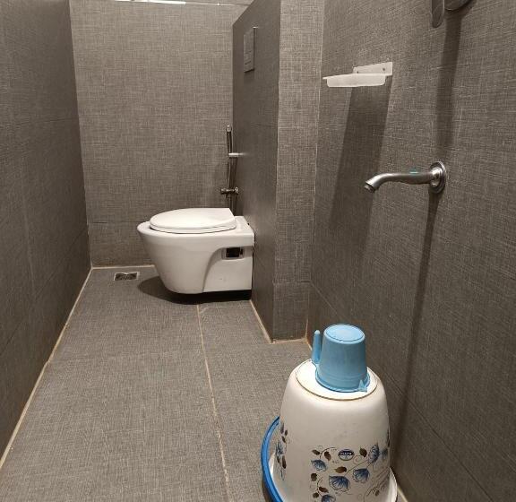 בית מלון כפרי Kp Suites Airport