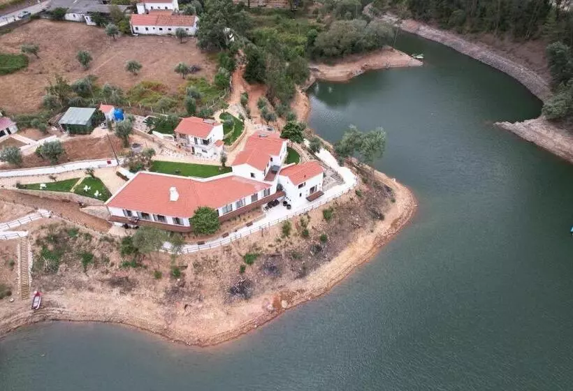 ホテル Reinado De Dom Dinis