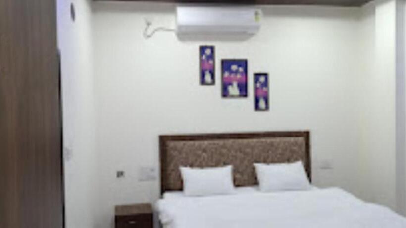 酒店 Royal Sagar , Sagar