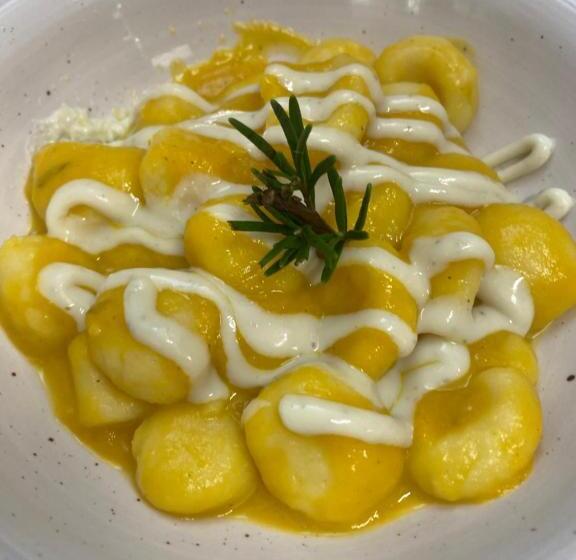 ホテル Tenuta Agricola La Cava  Cantina E Agriturismo