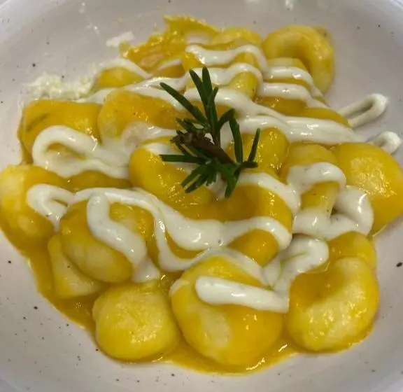 ホテル Tenuta Agricola La Cava  Cantina E Agriturismo