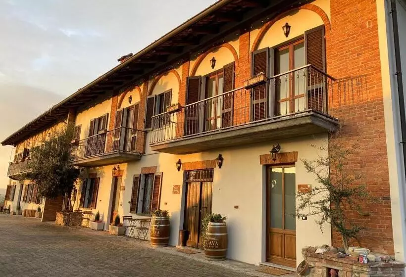 ホテル Tenuta Agricola La Cava  Cantina E Agriturismo