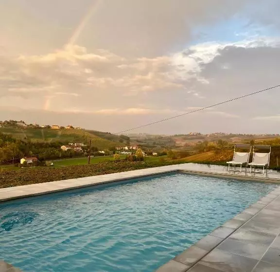 ホテル Tenuta Agricola La Cava  Cantina E Agriturismo