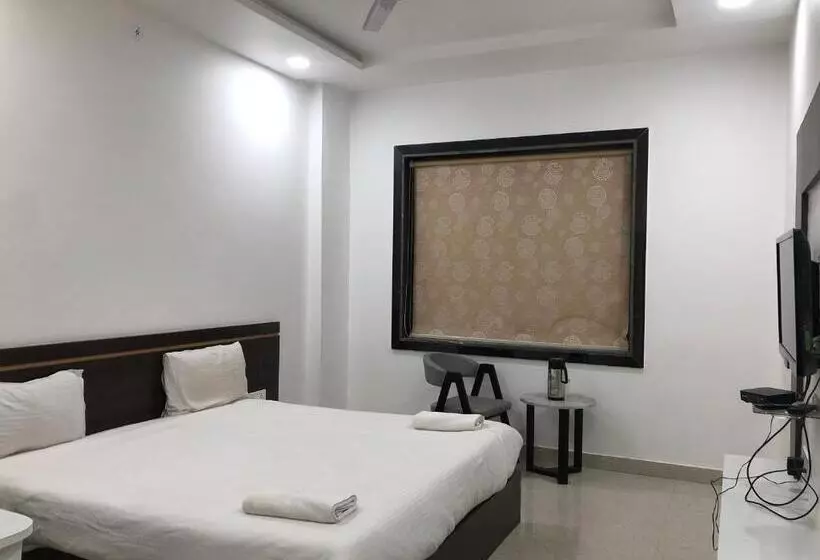 Meridian Hotel & Resort