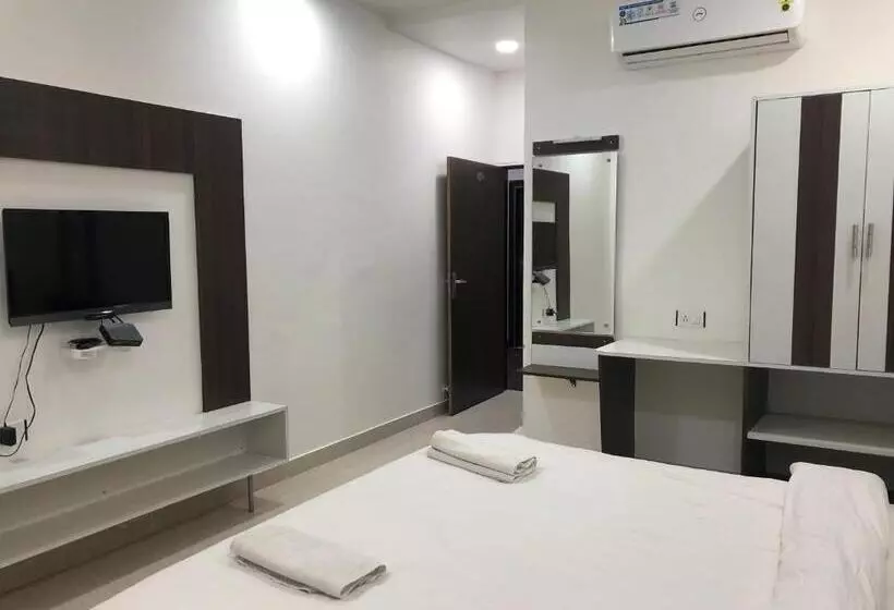 Meridian Hotel & Resort