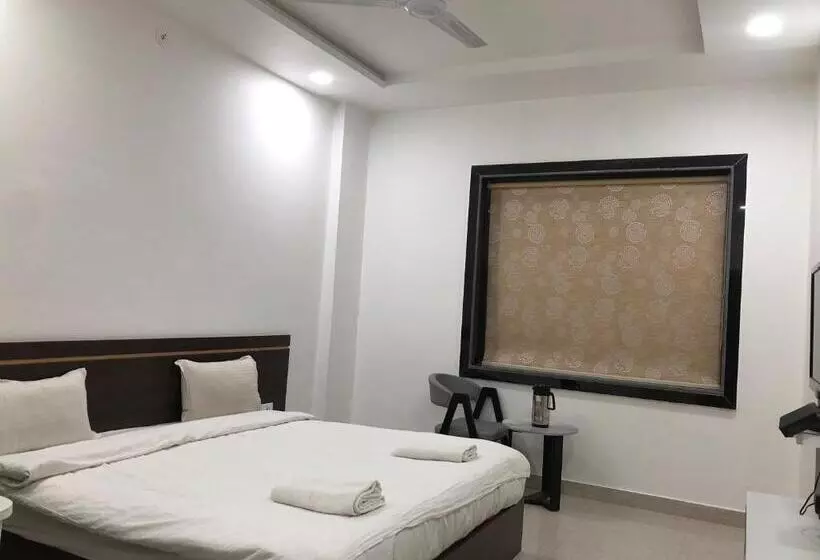 Meridian Hotel & Resort