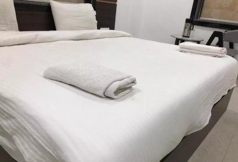 Meridian Hotel & Resort