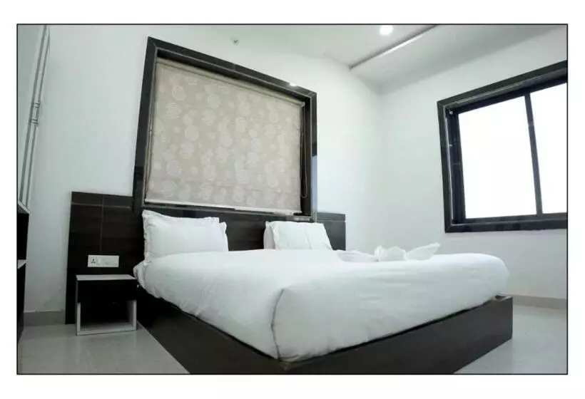 Meridian Hotel & Resort