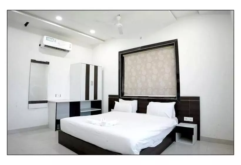 Meridian Hotel & Resort