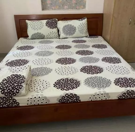 مُتل Nhà Nghỉ 529