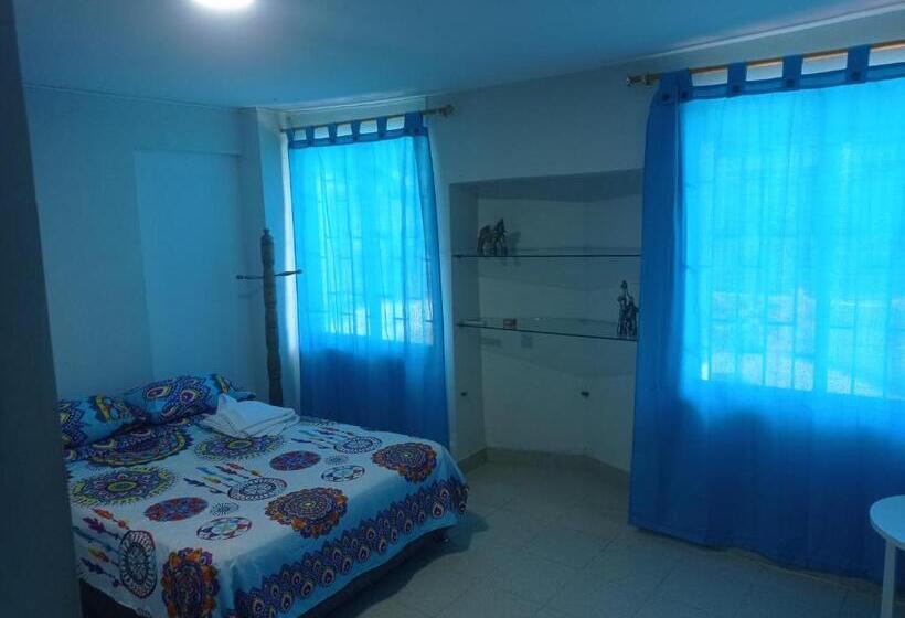 פנסיון Casa Blanca Ciudad Jardín