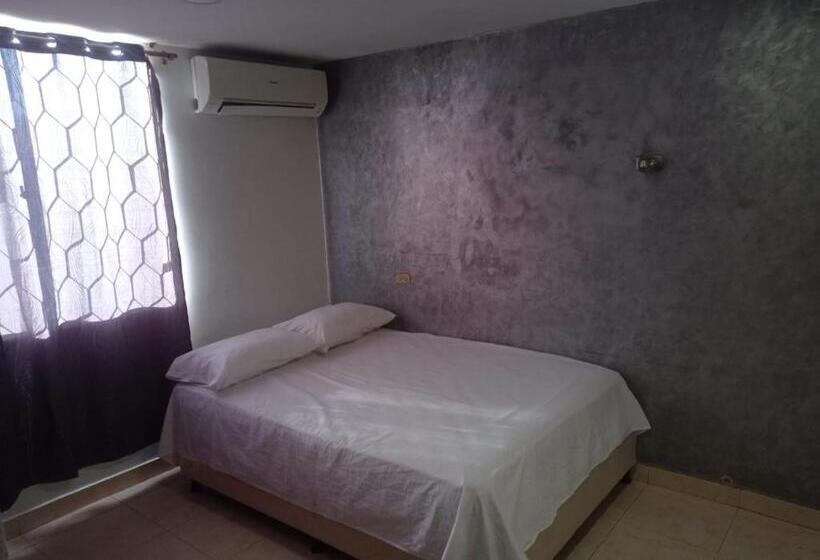 פנסיון Casa Blanca Ciudad Jardín