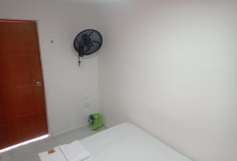 פנסיון Casa Blanca Ciudad Jardín