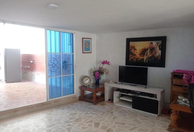 פנסיון Casa Blanca Ciudad Jardín