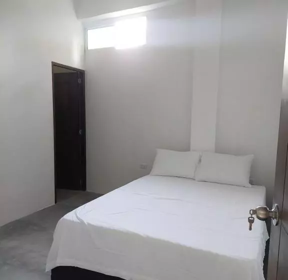 پانسیون Casa Monros