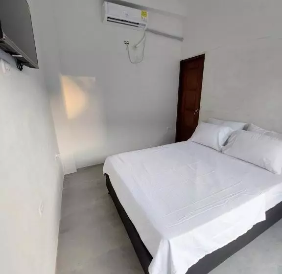 پانسیون Casa Monros