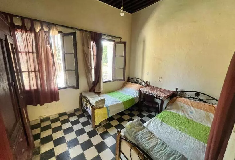 پانسیون Hôtel Du Parc