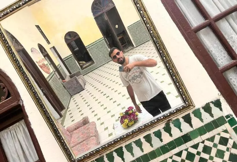 پانسیون Hôtel Du Parc